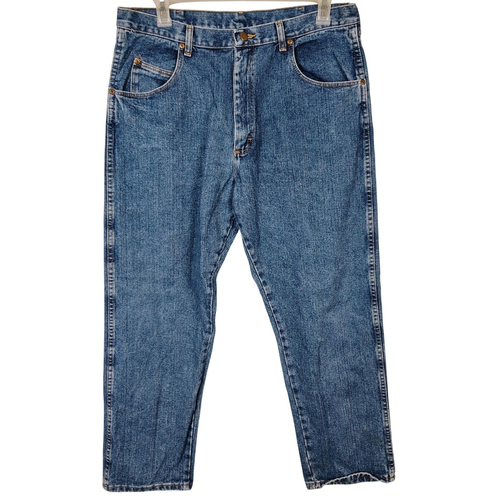 Wrangler Rugged Wear Mens Relaxed Fit Straight Leg Blue Jeans 38x30 farm work